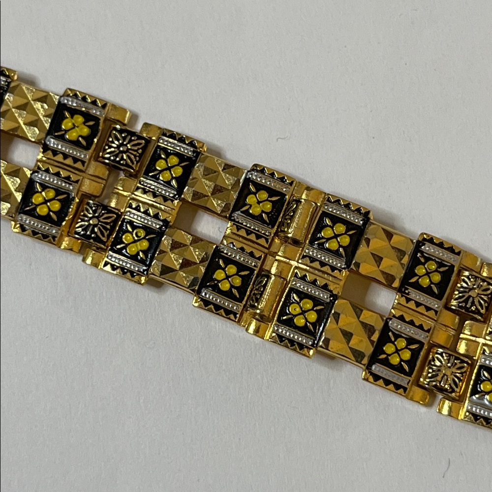 Elegant Damascene book link bracelet with faceted geometric squares floral motif